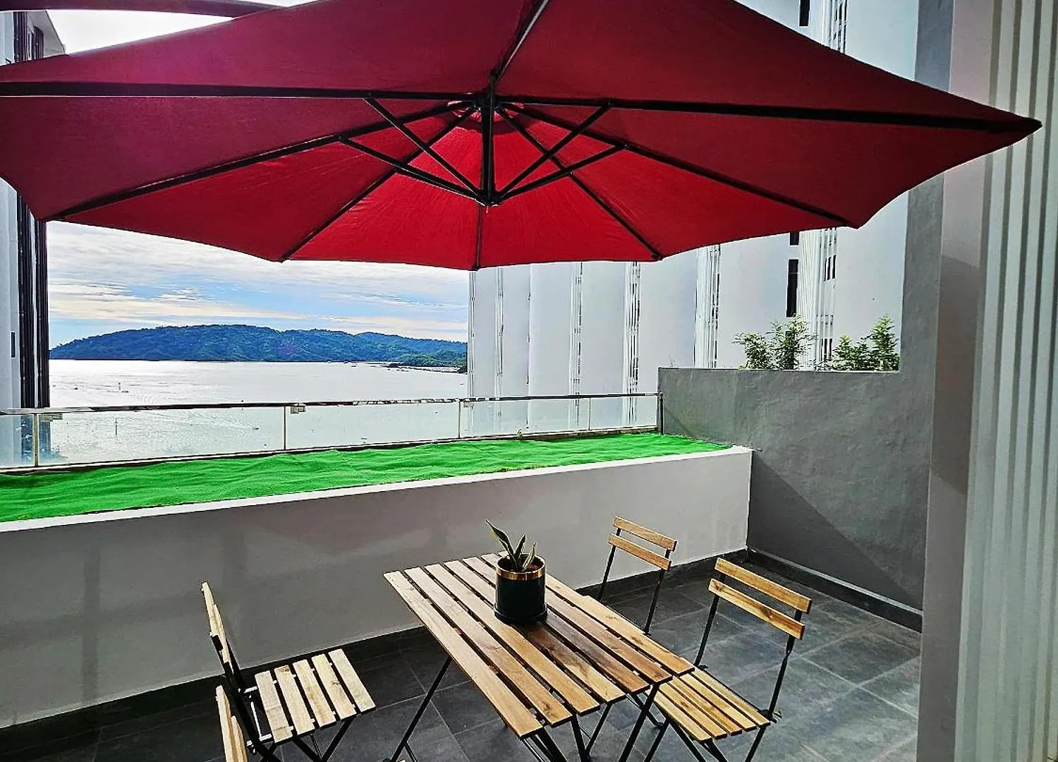 Summerset Seaview Studio Apartment At Kota Kinabalu City Centre 0*,