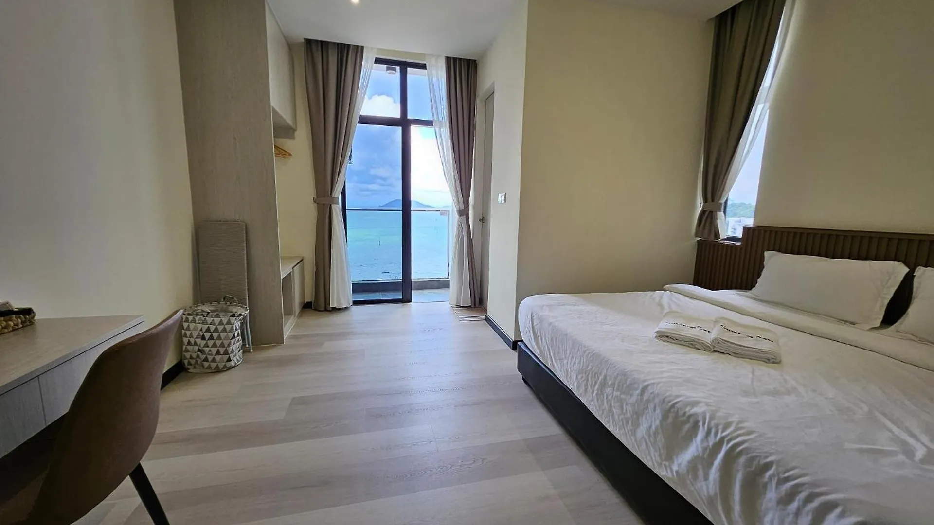 Summerset Seaview Studio Apartment At Kota Kinabalu City Centre